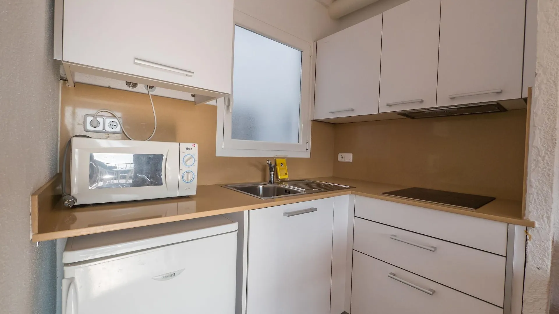 Apartamentos Ar Muntanya Mar Blanes 0*,
