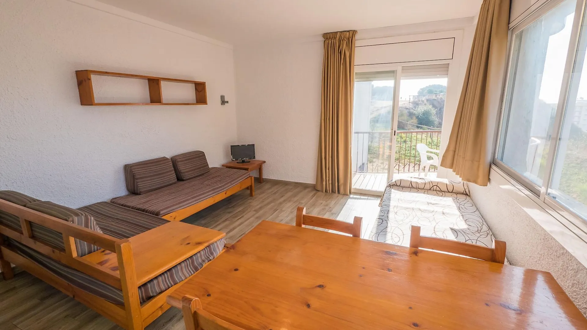 Apartamentos Ar Muntanya Mar Blanes 0*,